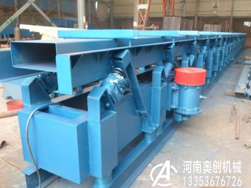 振動輸送機(jī)廠家生產(chǎn)圖展示