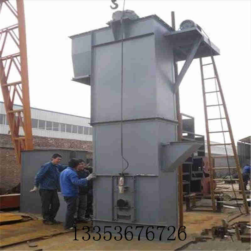 斗提機(jī)現(xiàn)場安裝