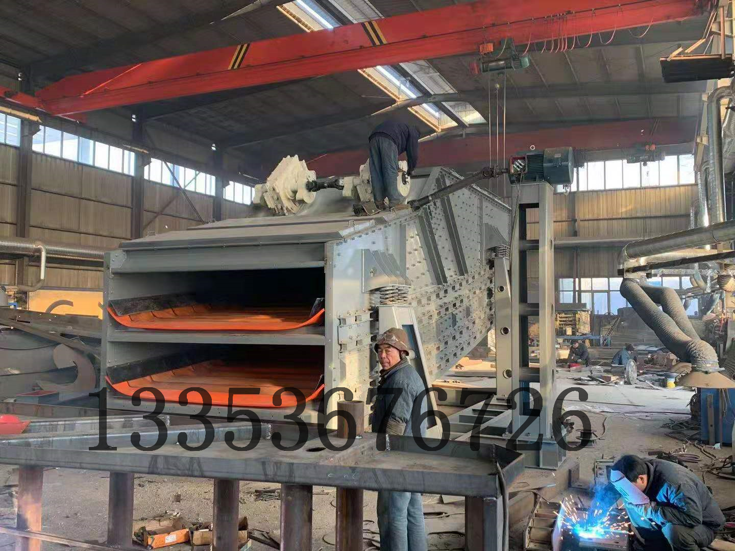 垃圾固廢分級處理專用弛張篩選機一臺需要投資得多少錢？