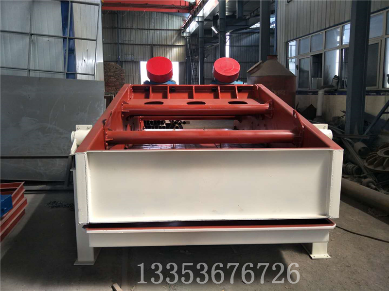 砂石料廠水洗砂直線脫水篩在使用時(shí)我們要注意哪些？